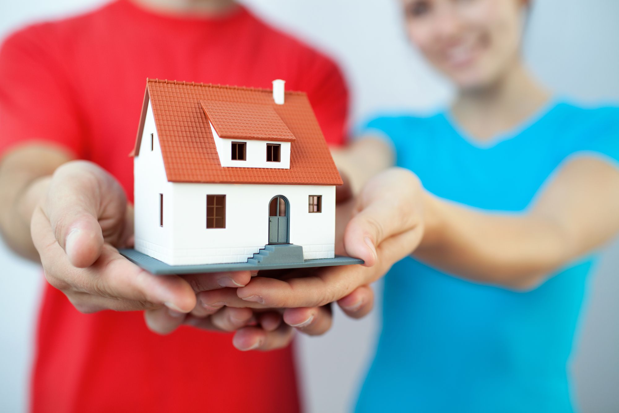 Venda seguro y venda de forma inteligente. INVESTCASA en Torremolinos