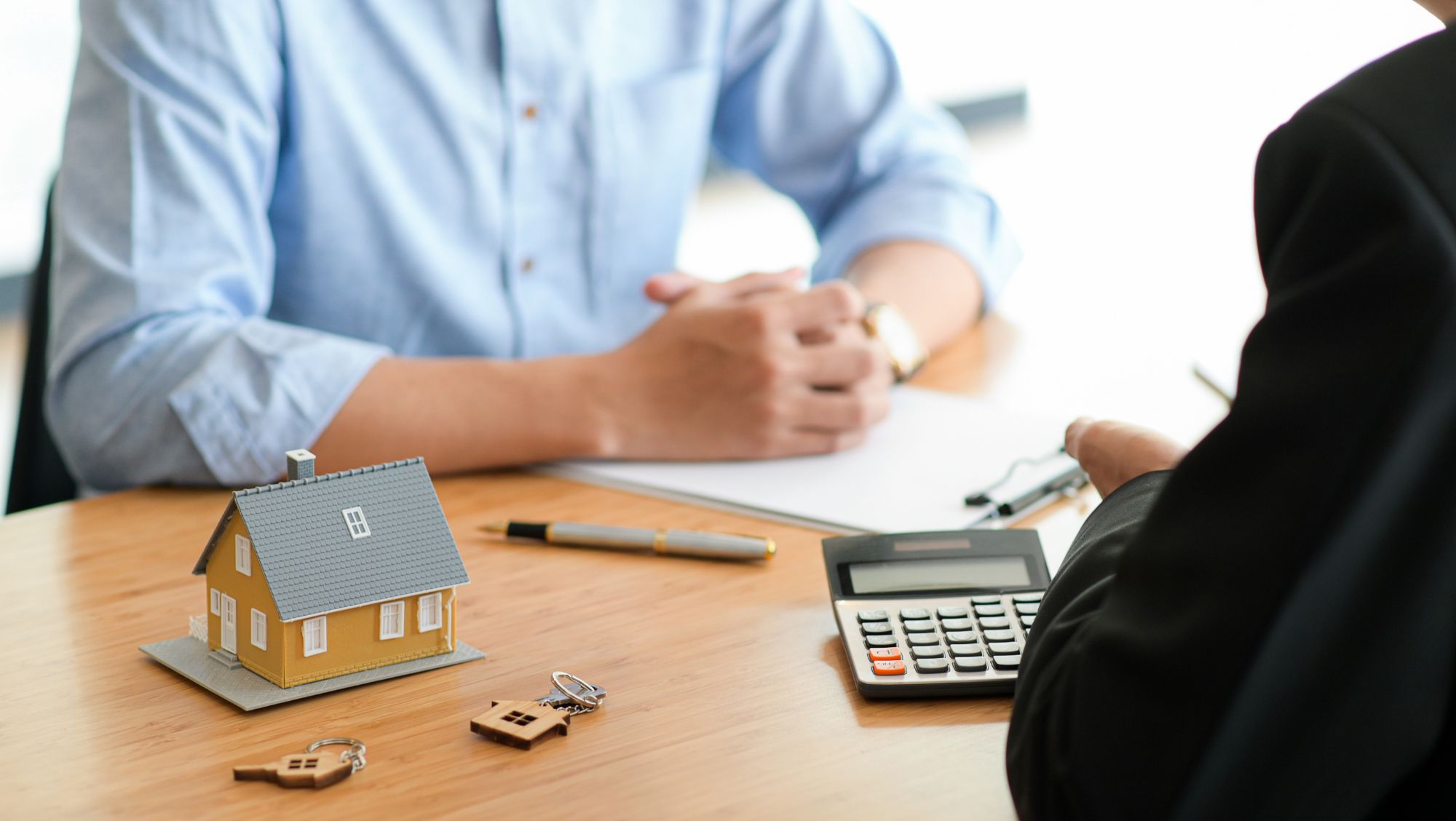 Le asesoramos en su búsqueda de  de financiación. INVESTCASA en Torremolinos