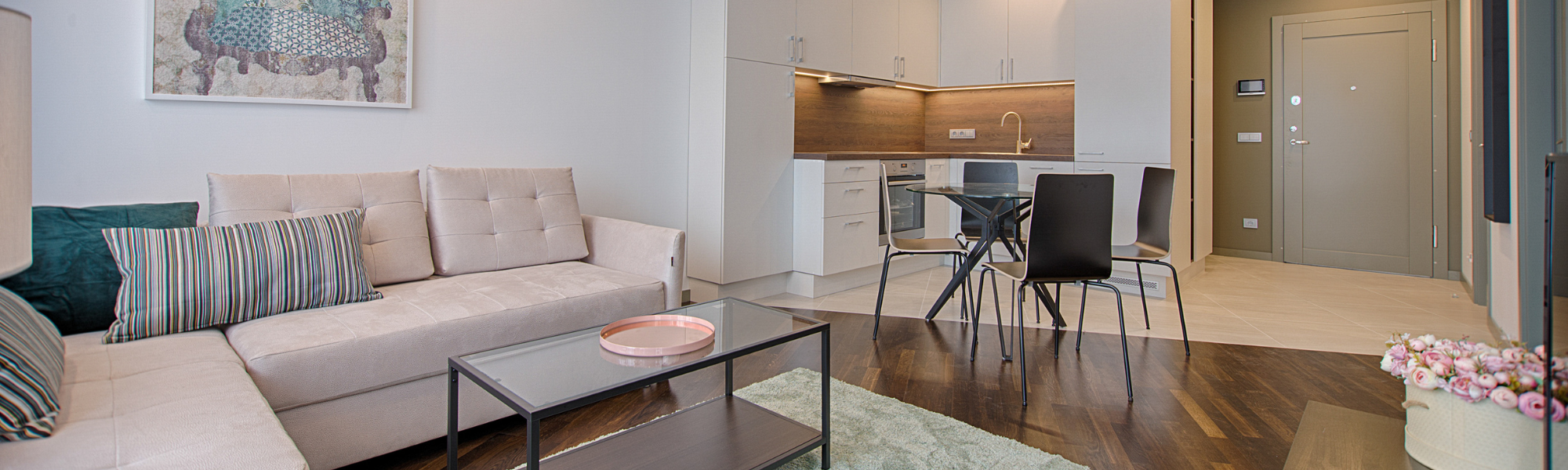 Descubra nuestra gran oferta inmobiliaria. Investcasa Iuris en Torremolinos