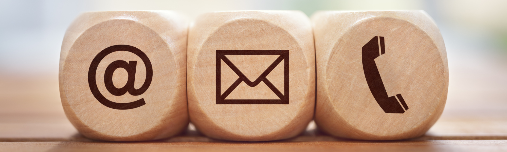 Contacte con nosotros. Investcasa Iuris en Torremolinos